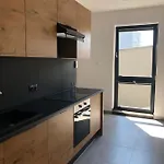 Dworcowa 45 *