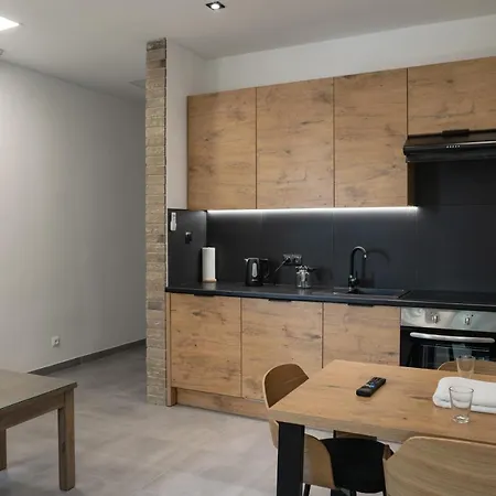 Dworcowa 45 Daire