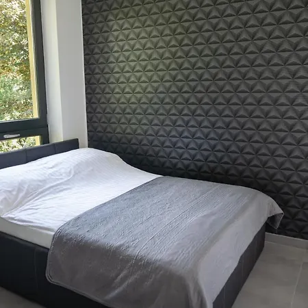 Apartment Dworcowa 45 *