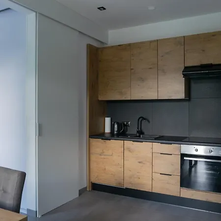 Apartment Dworcowa 45 *